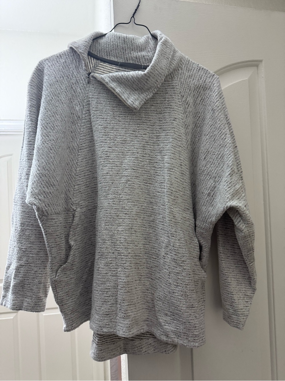 REI Gray Sweater size S, oversized